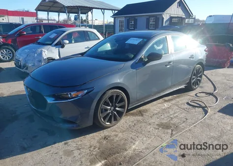 2022 Mazda Mazda3 Carbon Edition z USA, uszkodzony, nr VIN 3MZBPACL5NM300599